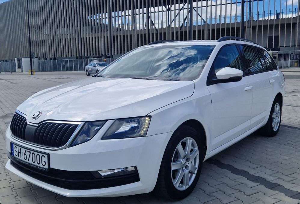 SKODA OCTAVIA BIAŁA 2019R 