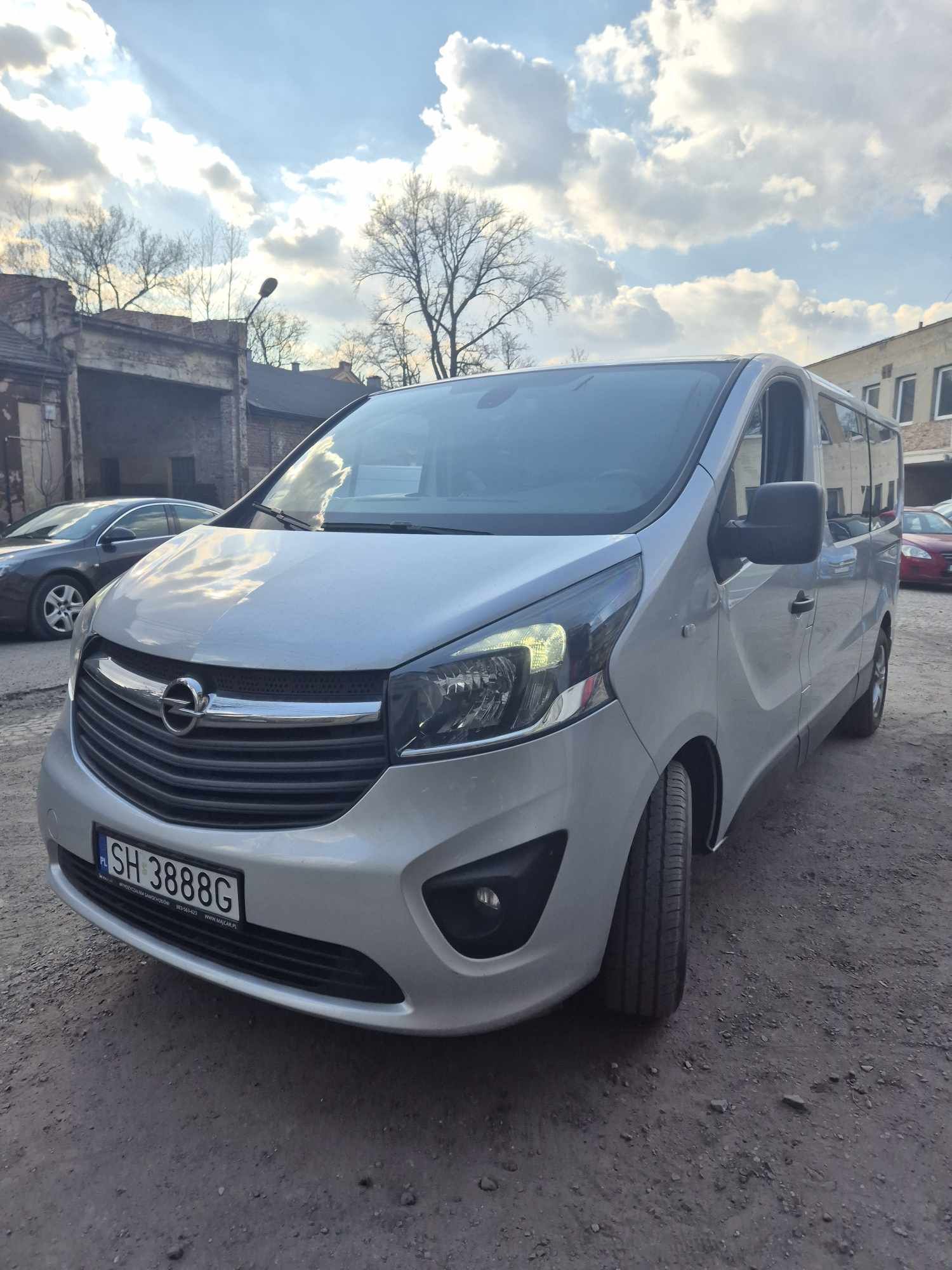 OPEL VIVARO 9-OSOBOWY LONG 2X ISOFIX